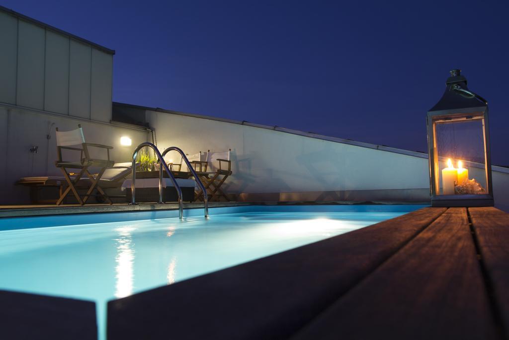 Pavi Apts Ljubljana - Private Rooftop Swimming Pool Habitación foto